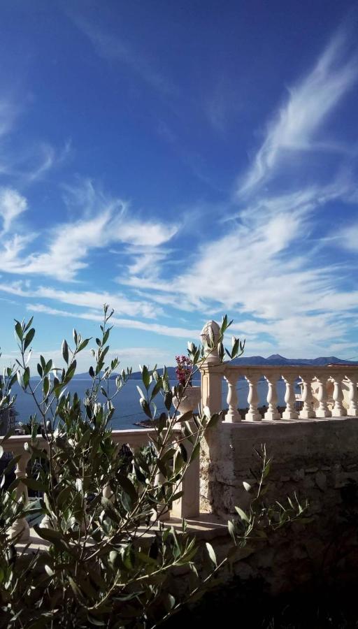 Aris Apartment Sarandë 外观 照片
