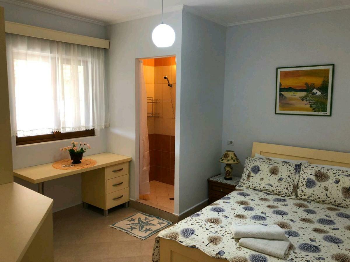 Aris Apartment Sarandë 外观 照片